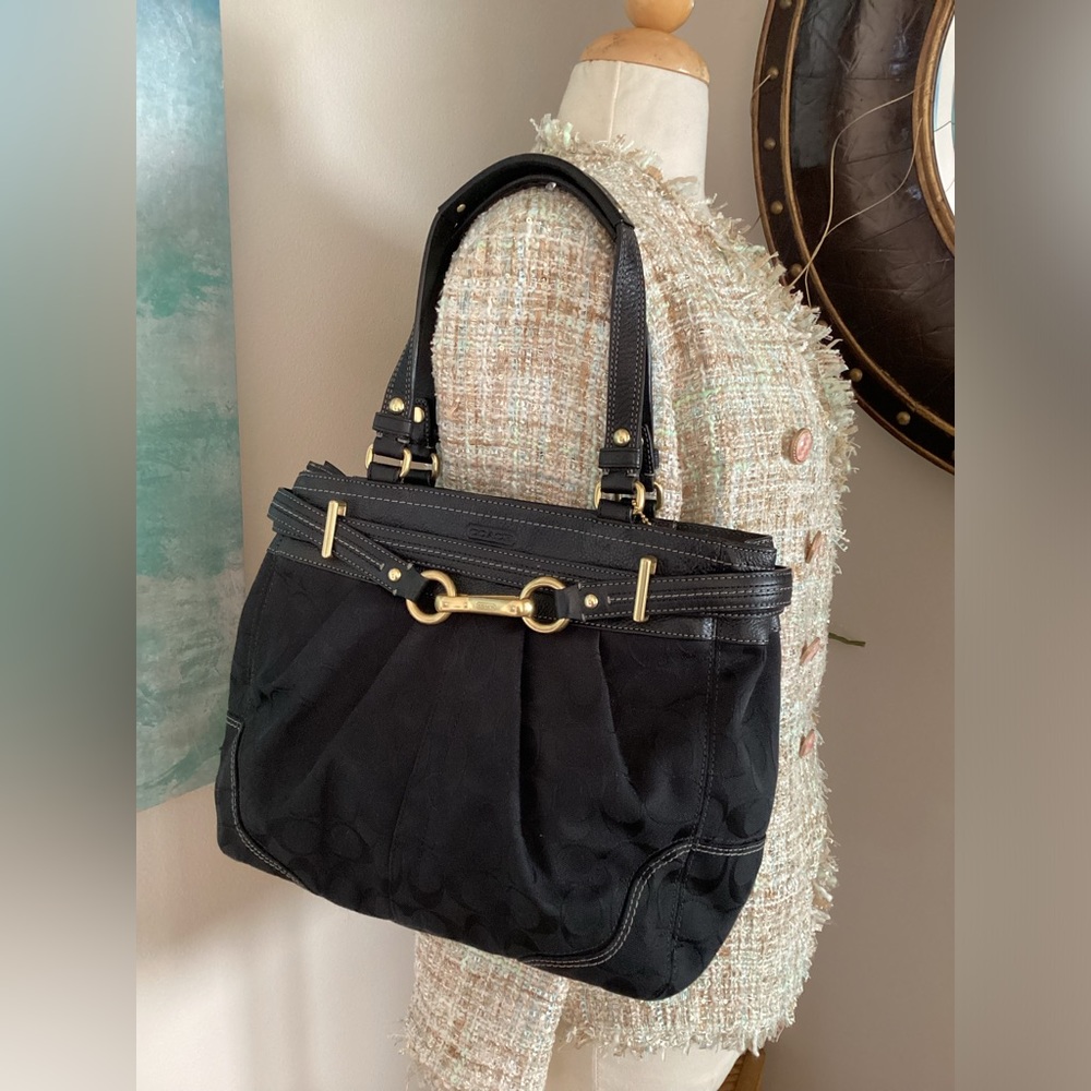 Coach Black Zip Top Signature C Jacquard Canvas Tote Bag